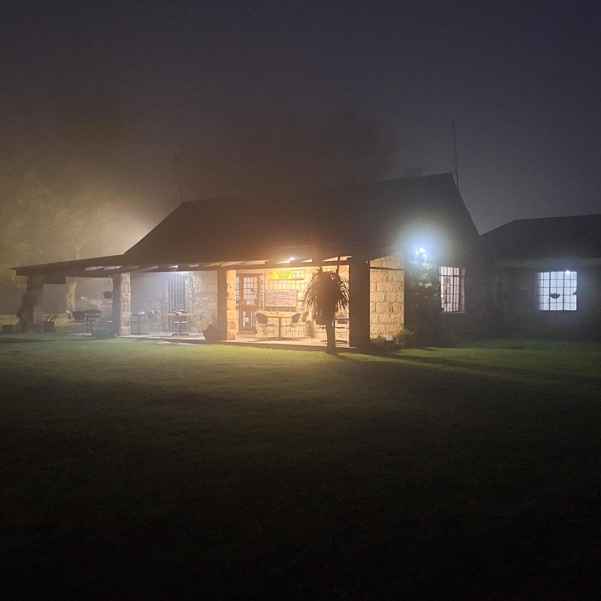 The Border Post, Bed And Breakfast Bergville Kültér fotó